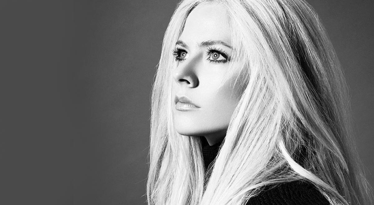 Avril lavigne head above