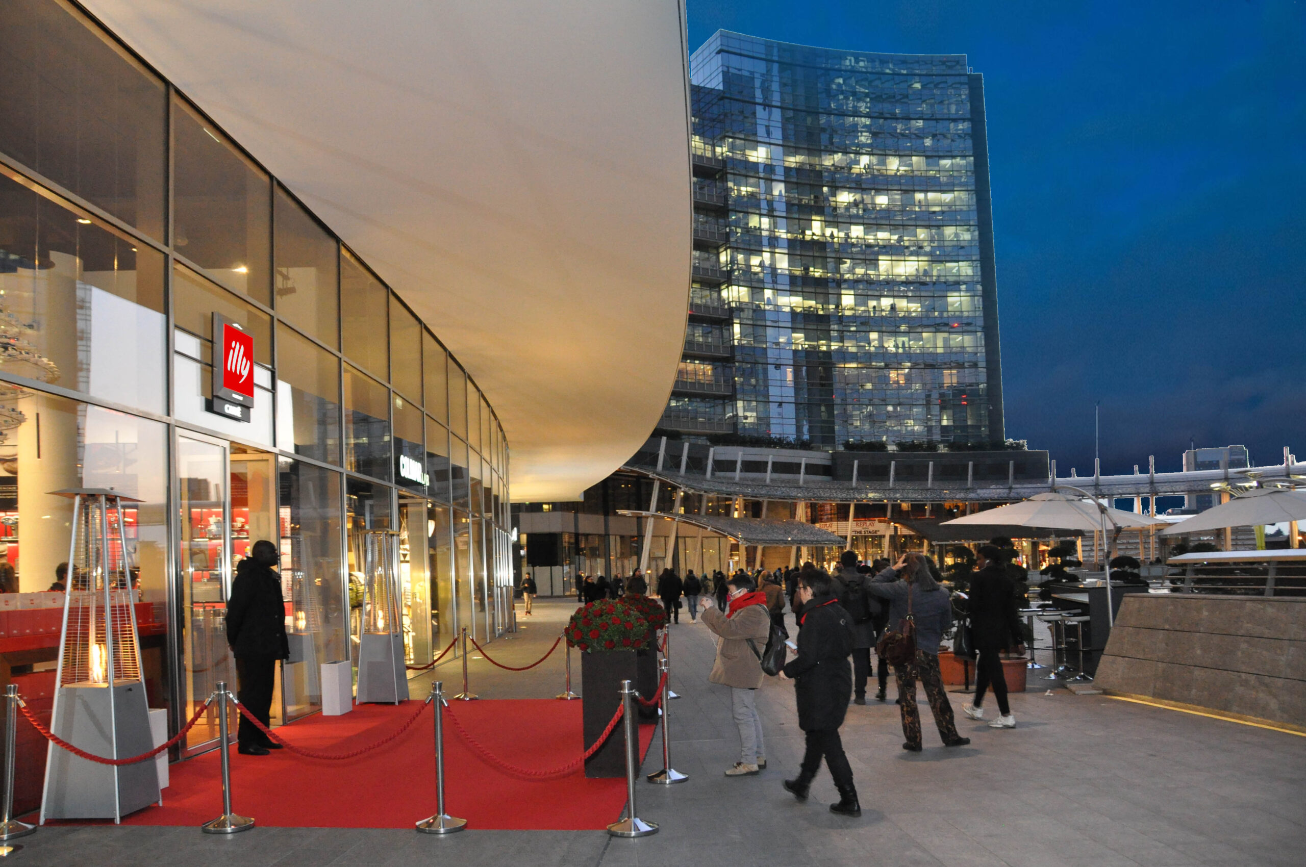 Illy Caffè Gae Aulenti – Sunset Cocktail Party YOUparti